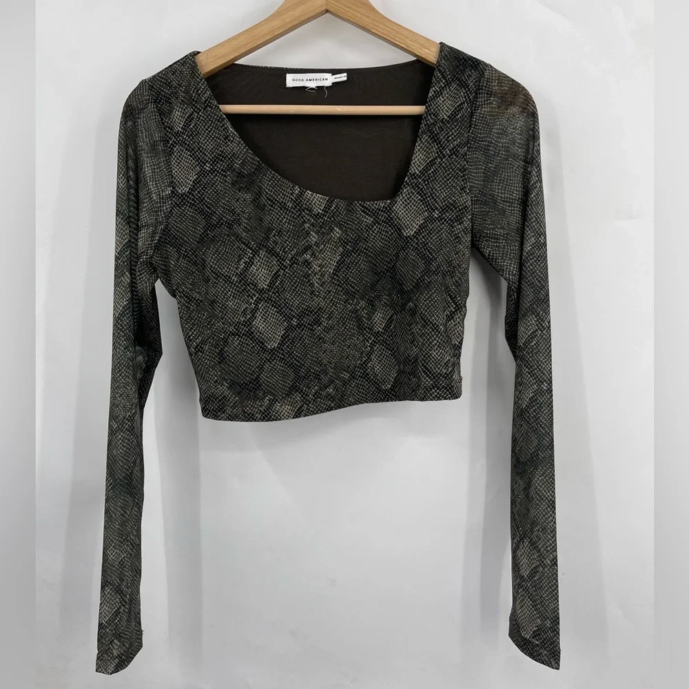 NEW GOOD AMERICAN Asymmetrical Mesh Crop Top Size Medium Print Hunter Snake